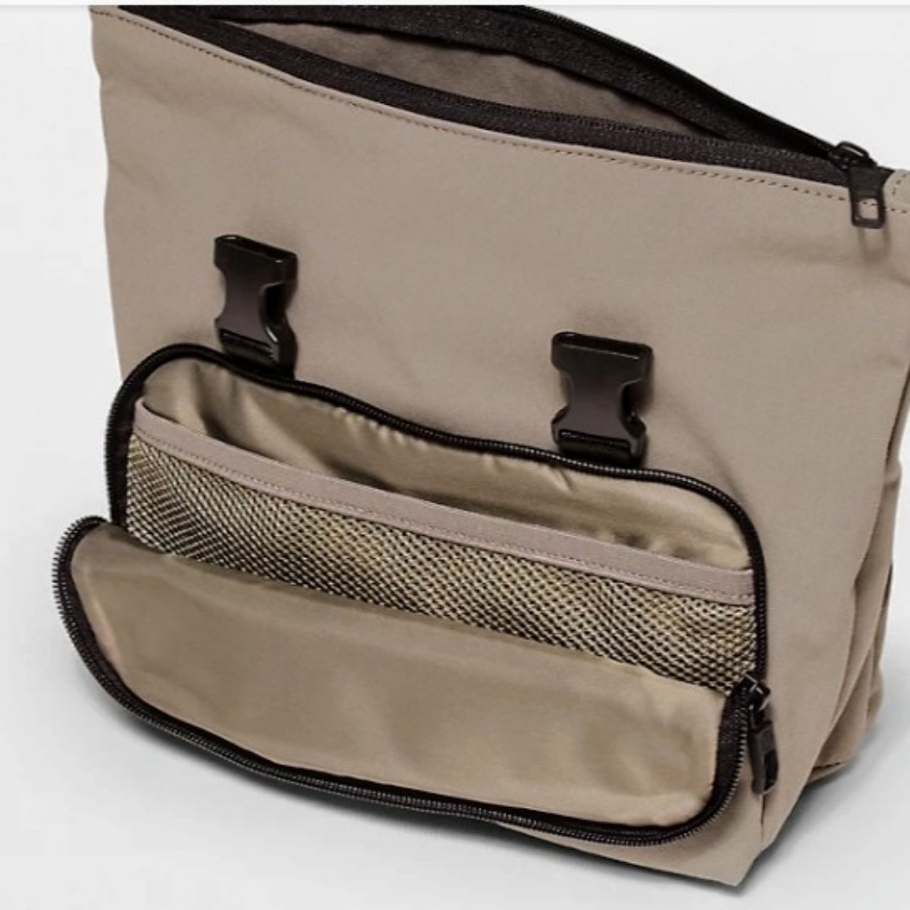 Lululemon Early Embark Bag